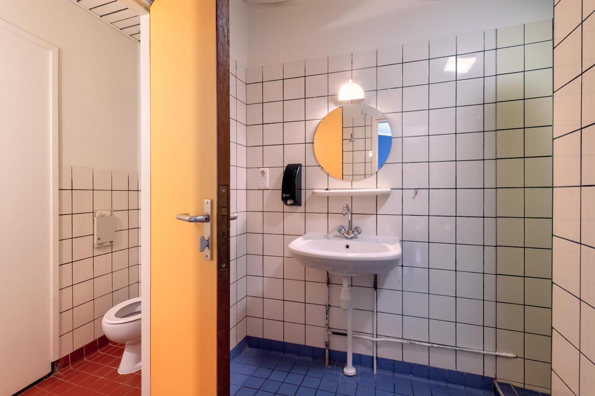 Stayokay Hostel أبلدورن الغرفة الصورة